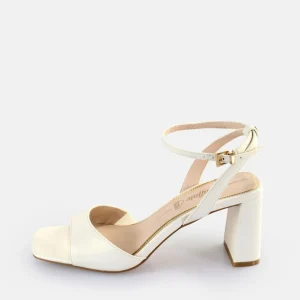Women BUFFALO Occasion Shoes^April Neat Heeled Sandals Vegan