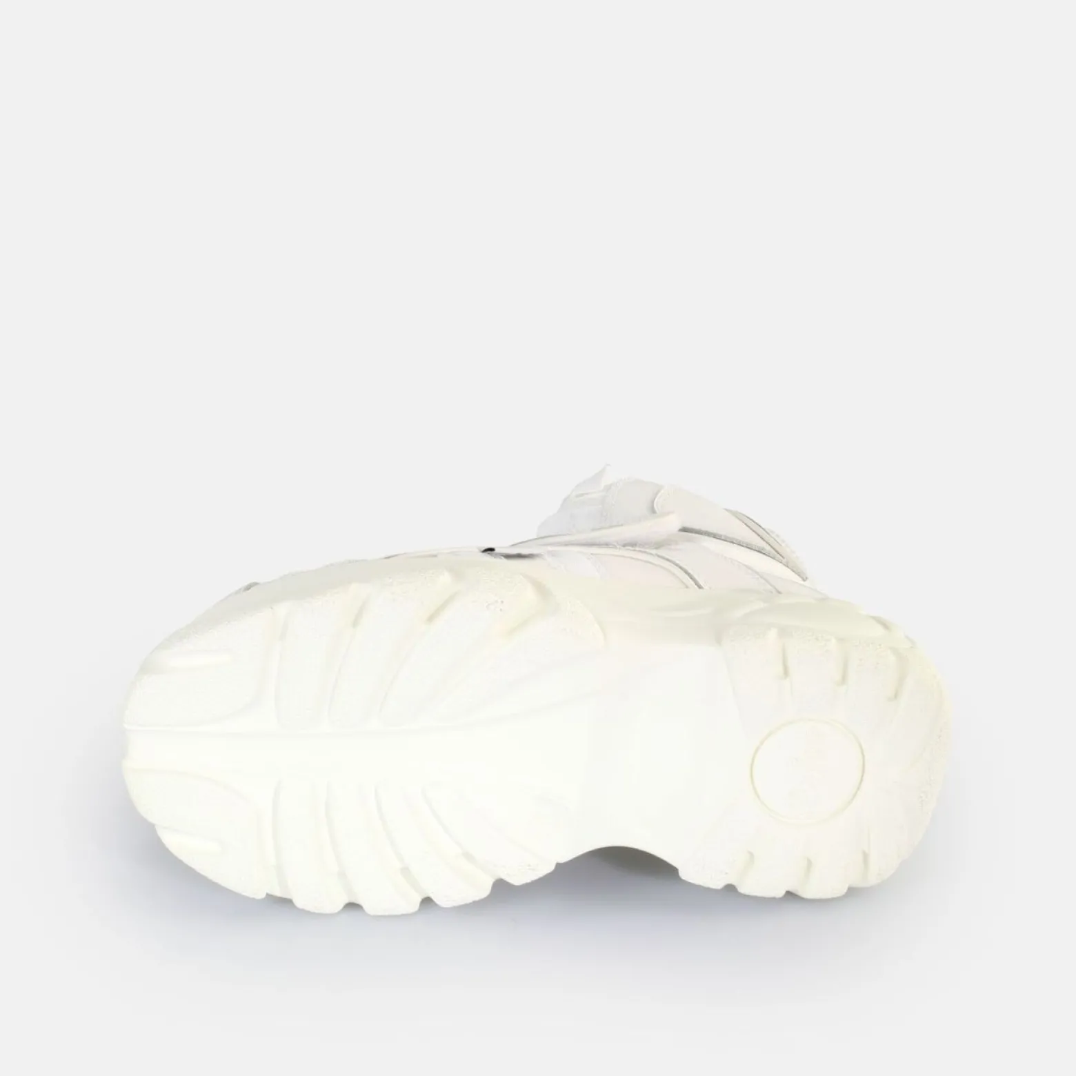 classic_sneaker_high_patent_leather_4-1.webp Women BUFFALO Classics^Classic Sneaker High Patent Leather