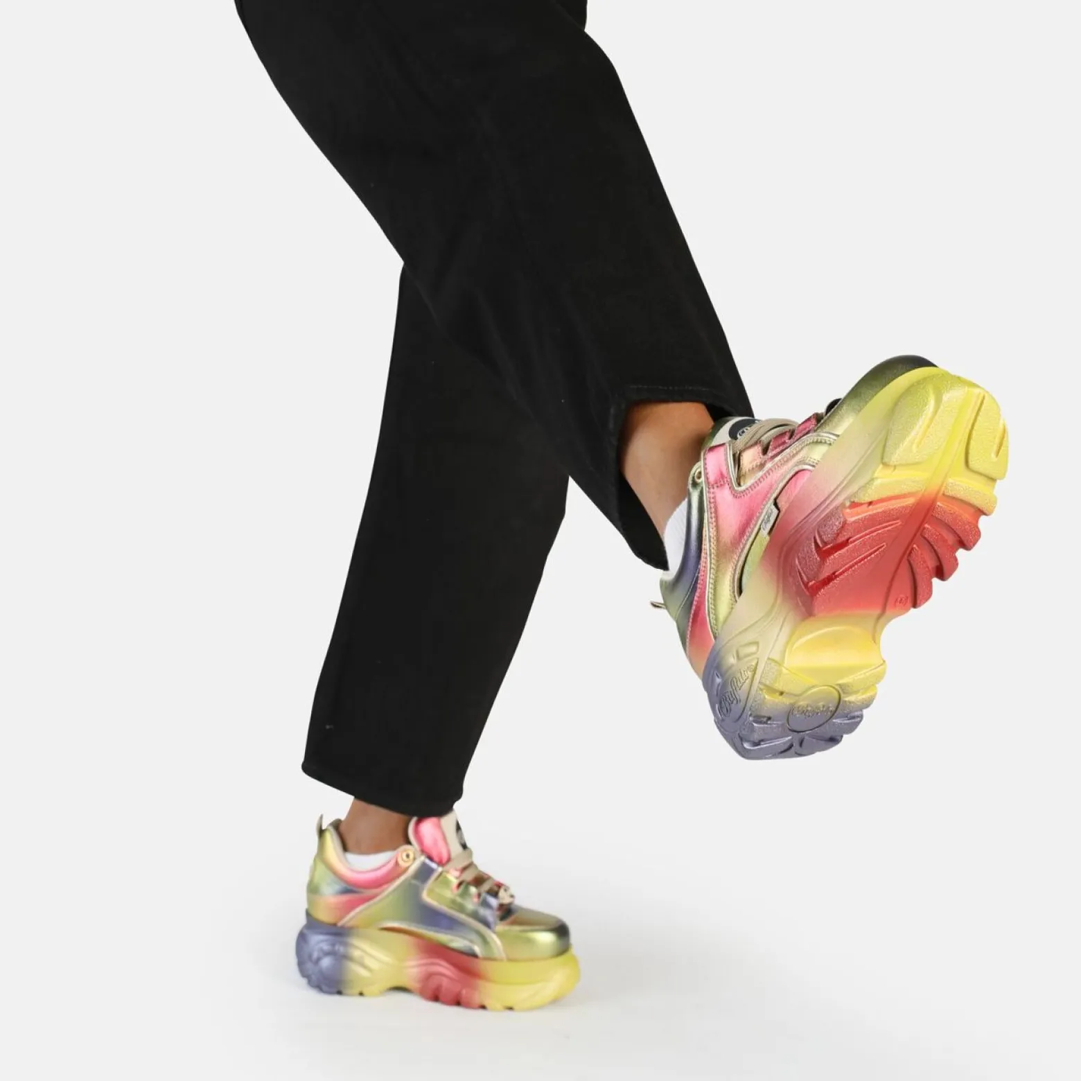 classic_sneaker_low_1-2.webp Women BUFFALO Classics^Classic Sneaker Low
