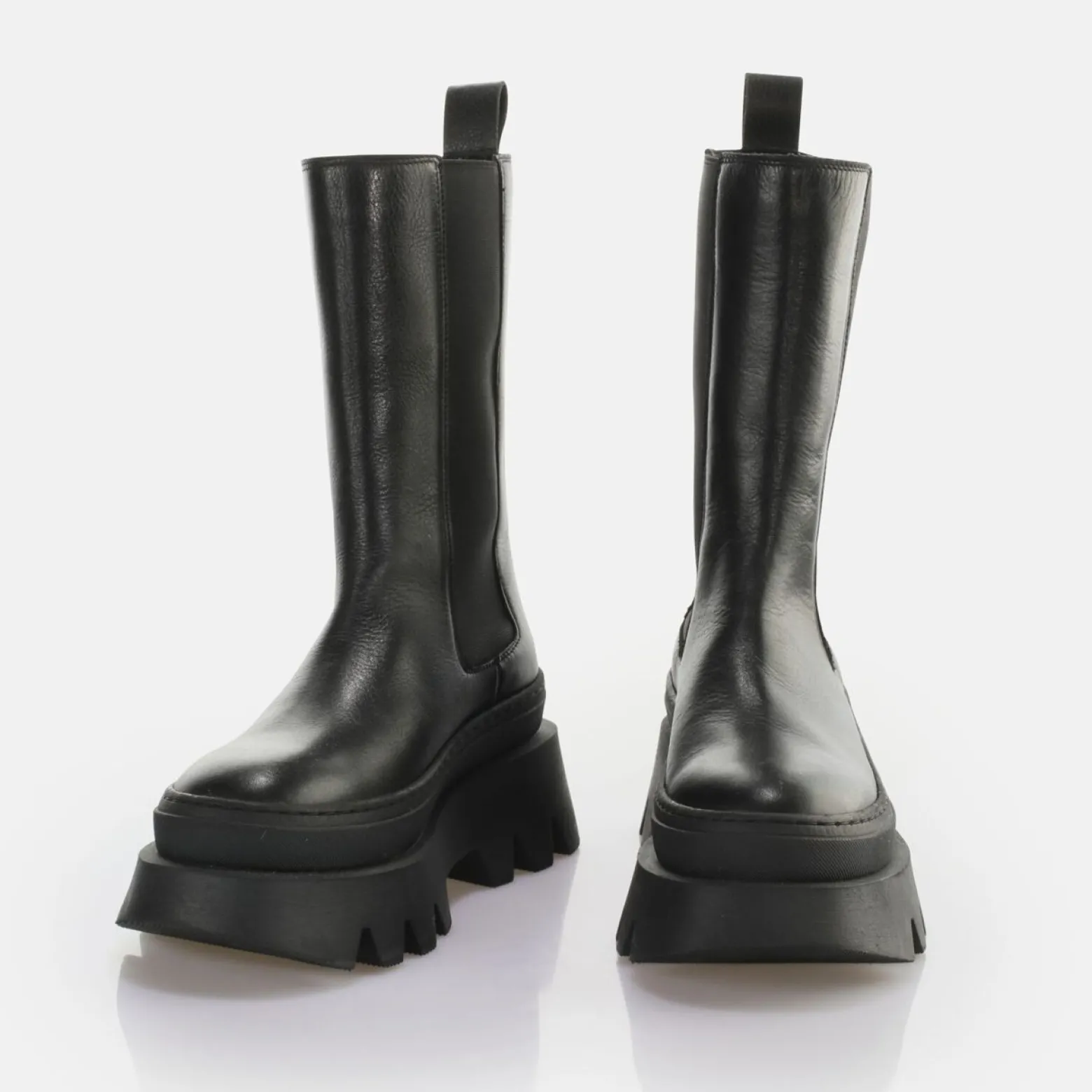 parker_chelsea_boot_1-2.webp Women BUFFALO Ankle Boots^Parker Chelsea Boot