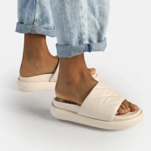 Women BUFFALO Vegan Shoes^Rey Quilt 2 Platform Slide Vegan