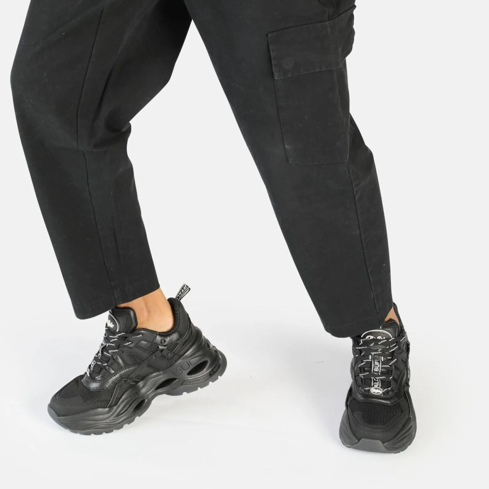 triplet_hollow_sneaker_low_vegan_1-2.webp Women BUFFALO Vegan Shoes^Triplet Hollow Sneaker Low Vegan
